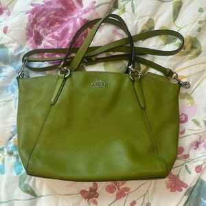 EUC Coach Crossbody Handbag